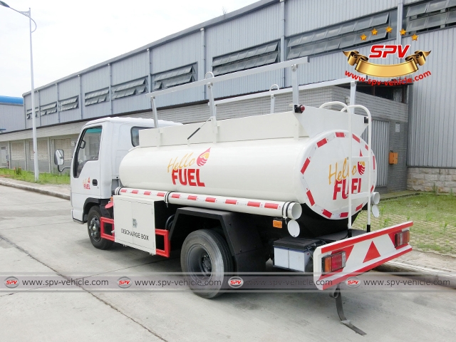 ISUZU Fuel Tanker Truck 3000 Liters-BS